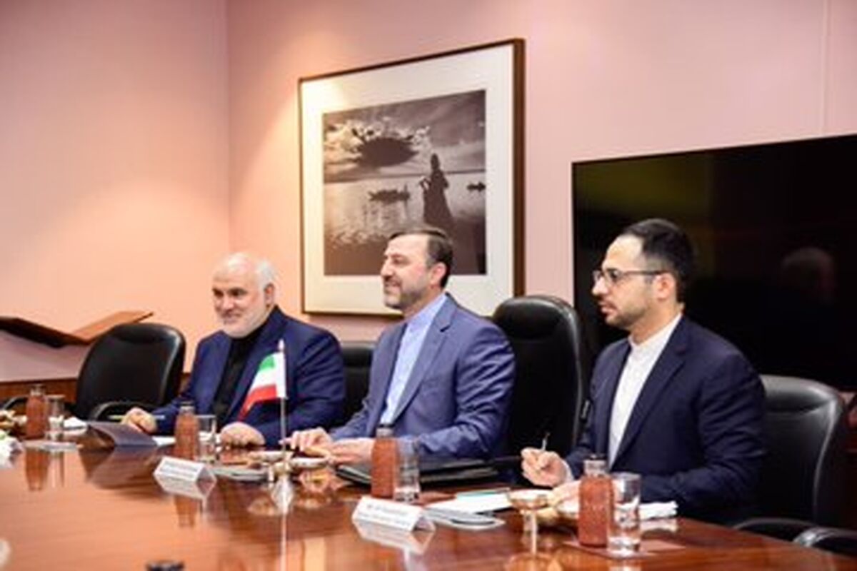 کاظم غریب آبادی