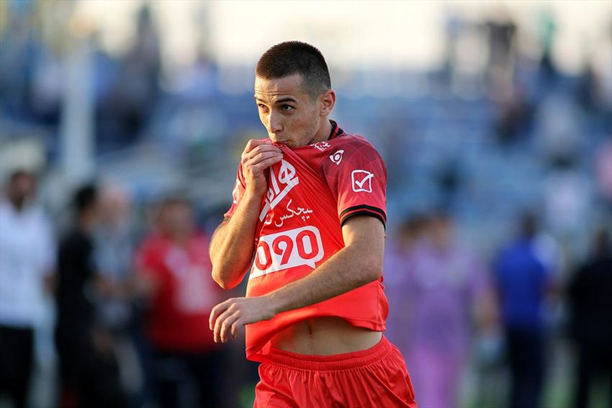 فرشاد احمد زاده