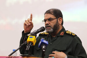وحدت میان مردم و امام باید با هوشیاری کامل حفظ شود