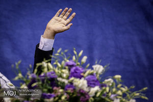 دُم خروس بیرون زد! / اصلاح طلبان به ناکارآمدی دولت منتخبشان اعتراف کردند