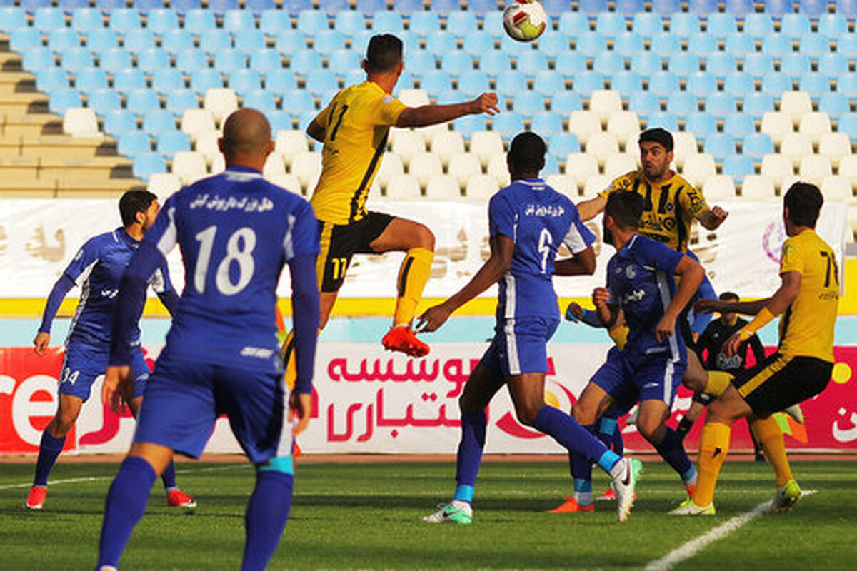 بازی سپاهان و استقلال خوزستان
