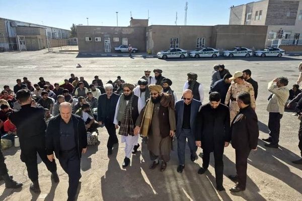 ۲۱۱ زندانی افغانستانی از ایران به کابل منتقل شدند