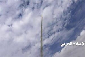 موشک زلزال یک یمن، مرکز تجمع مزدوران را درهم کوبید/هلاکت 9 مزدور در حمله غافلگیر کننده نیروهای یمنی