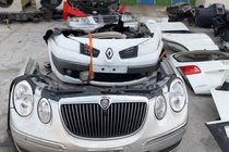 انهدام باند قاچاق قطعات خودروهای خارجی در پارسیان 