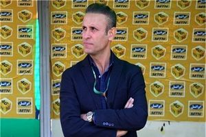 گل‌محمدی از فردا در تمرینات ذوب‌آهن شرکت می‌کند