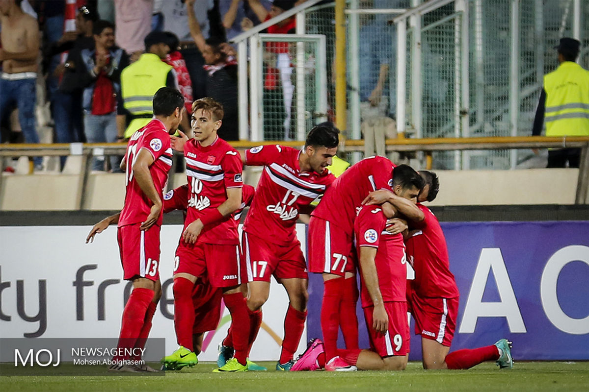 دیدار تیم های فوتبال پرسپولیس ایران و الوحده امارات