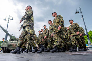 کشور آلمان برای اولین بار پس از جنگ جهانی دوم، فراتر از مرزهایش نیرو مستقر کرد