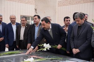 وزیر صنعت، معدن و تجارت وارد کاشان شد