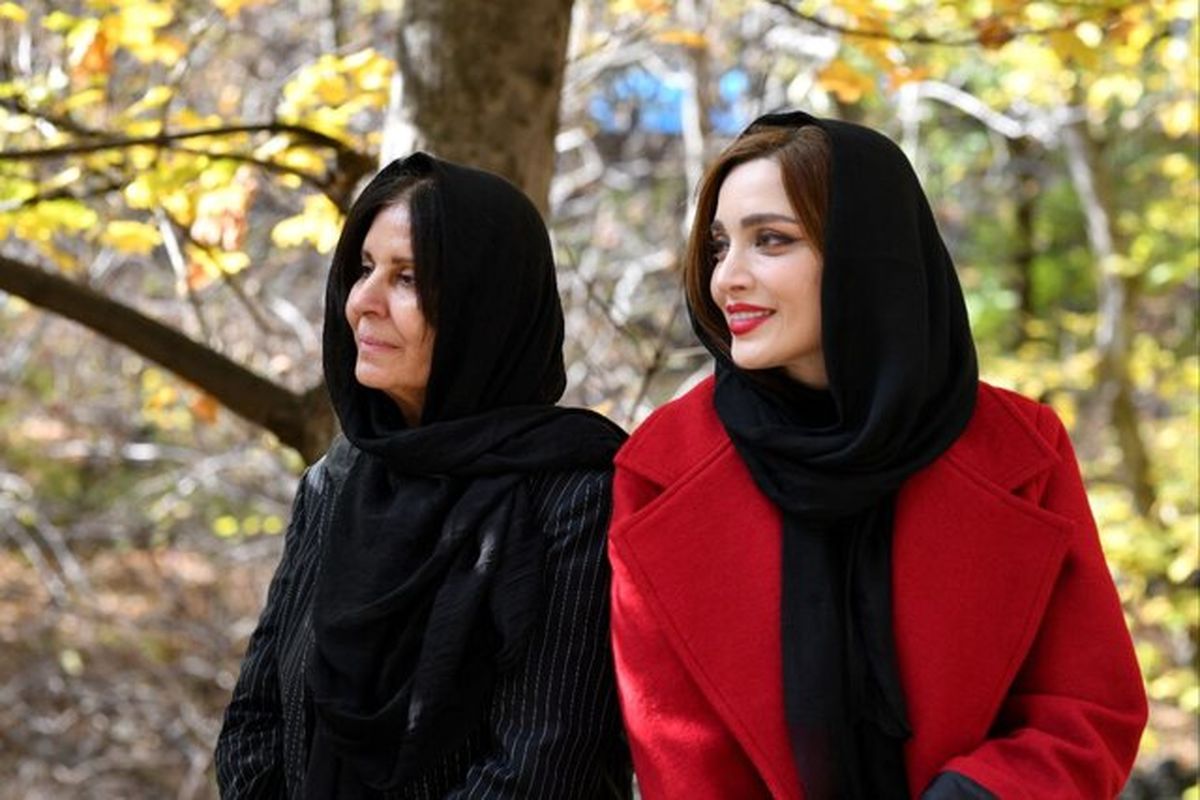 بهنوش طباطبایی و گلچهره سجادیه