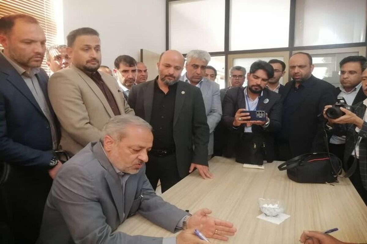 وزیر آموزش و پرورش