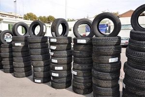 کشف وتوقف بیش از 1000 حلقه لاستیک قاچاق در نائین