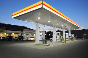 اجرای طرح نظارت و کنترل از ۶۲۱ جایگاه عرضه سوخت