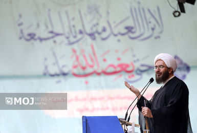 انقلاب اسلامی محصول مکتب امام حسین (ع) است