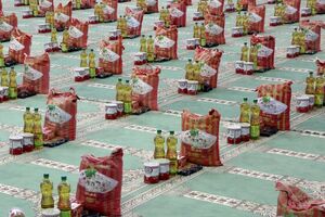 توزیع 4 هزارو 500 بسته معیشتی بین نیازمندان بندرلنگه 