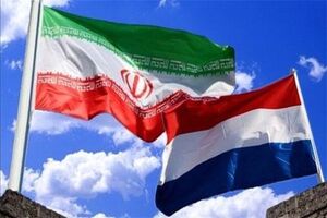 استوار نامه سفیر ایران در هلند تقدیم پادشاه این کشور شد
