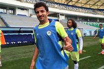 حدادی‌فر رباط صلیبی پاره کرد