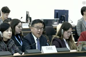 وضعیت داخلی ایران باید توسط مردم ایران تعیین شود