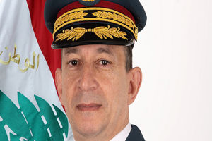 ترک نشست کابینه لبنان توسط فرمانده ارتش پس از ارائه طرح انحصار سلاح