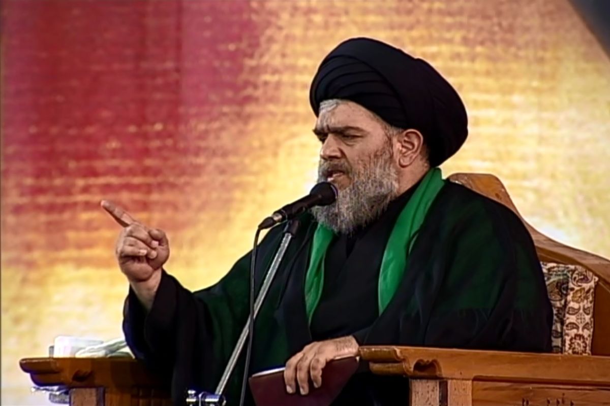 مومنی