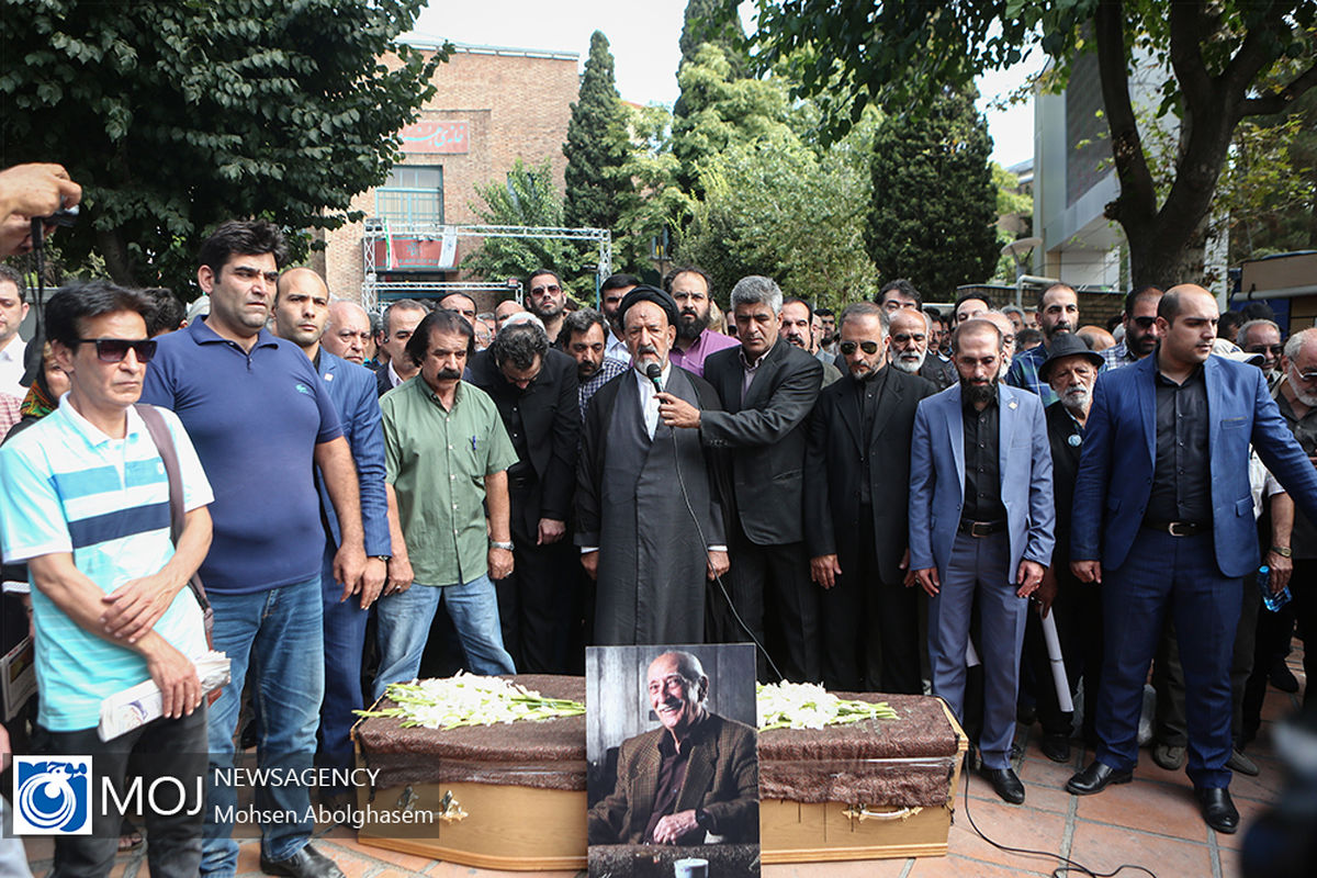 تشییع پیکر داریوش اسدزاده