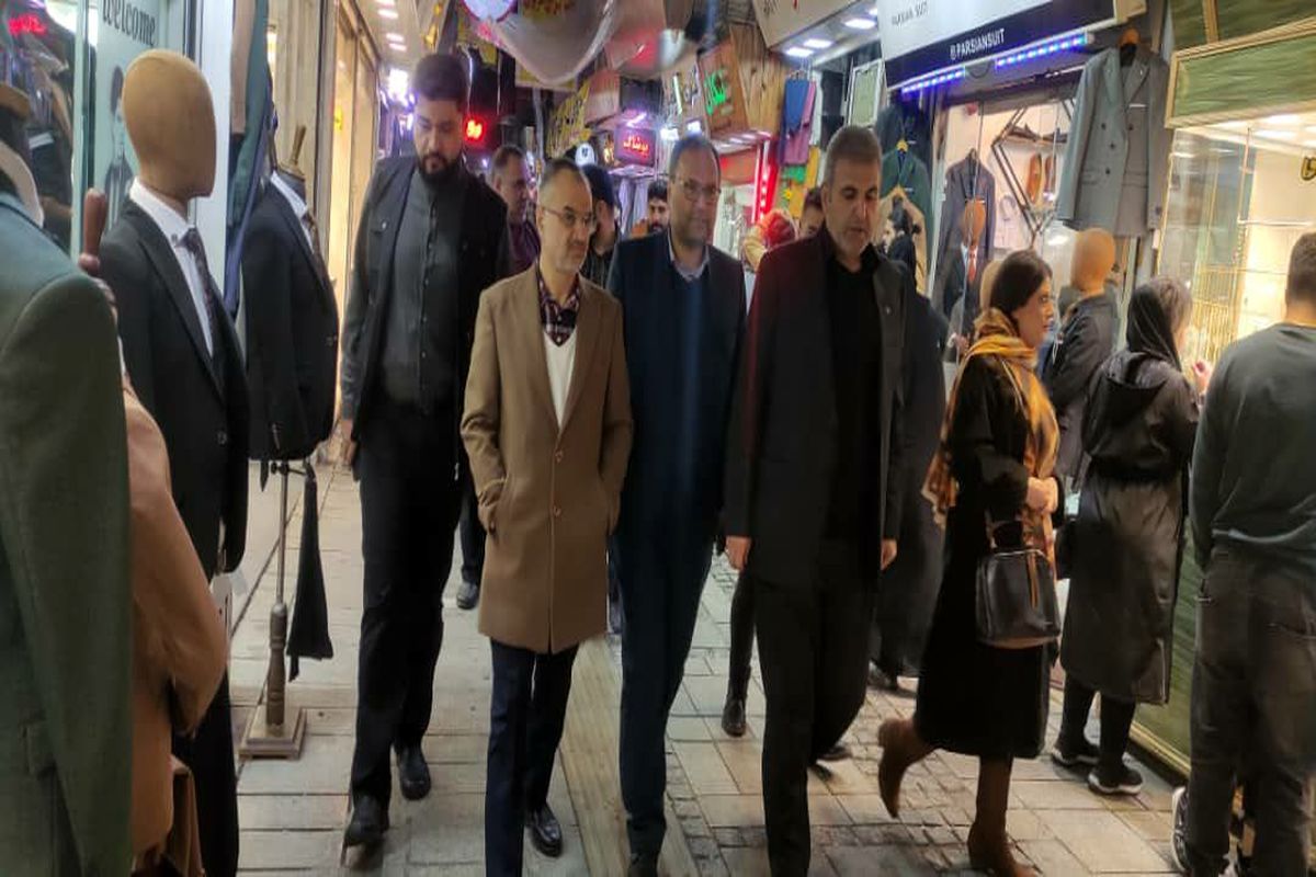 بازدید شورای رشت از اجرای پروژه کف پوش بازار