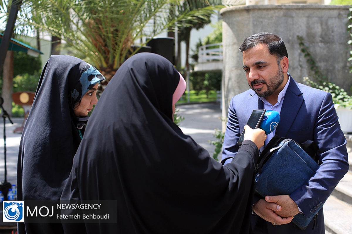 حاشیه جلسه هیئت دولت