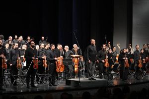 ارکستر سمفونیک تهران، تالار وحدت را به اکتبر 1904 برد 