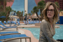 معرفی فیلم سینمایی گلوریا بل Gloria Bell 2019 / اثر جدید کارگردان یک زن شگفت انگیز منتشر شد