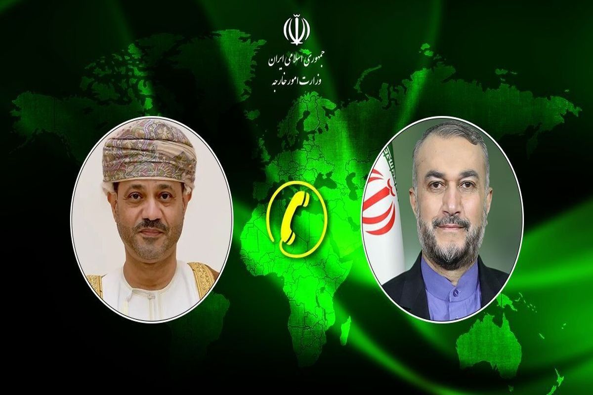 وزیر امور خارجه در گفتگو با وزیر خارجه عمان
