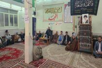 پرچم انقلاب یادگار شهیدان و نماد عزت ایران اسلامی است