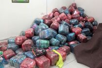 کشف خشکبار و البسه قاچاق در ساری
