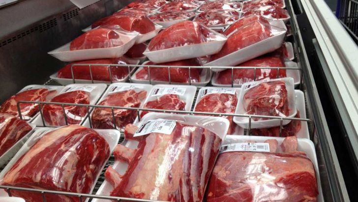 توزیع 40 تن مرغ و 16 تن گوشت قرمز منجمد در گیلان