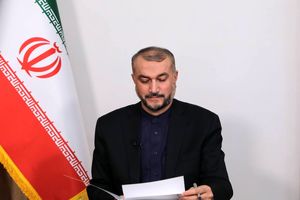 کاخ سفید اصرار به شریک جرم بودن دارد