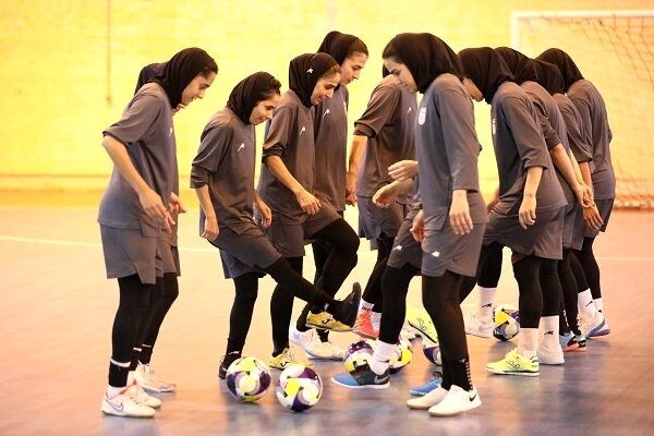 تیم ملی فوتسال بانوان برای نخستین بار با توپ رسمی جام جهانی ۲۰۲۵ تمرین کرد