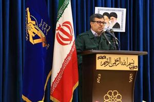  نوکران استکبار جهانی تروریست هستند/سپاه پاره تن ملت است