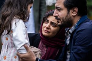 فیلمبرداری فیلم سینمایی‌«ماه پنهان» با بازی فرزاد حسنی و لیندا کیانی شروع شد
