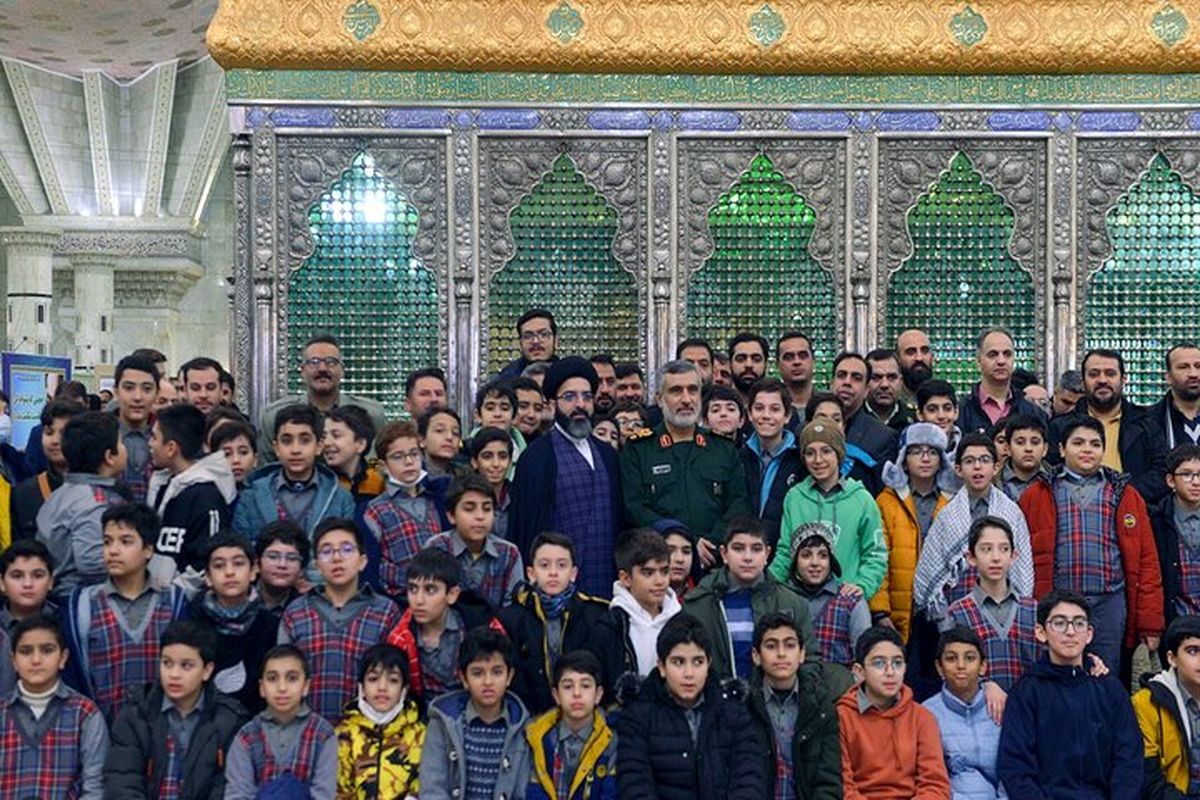 فرمانده هوافضای سپاه با آرمان‌های امام خمینی (ره) تجدید میثاق کرد