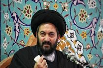 نماز جمعه آثار معنوی و دینی بسیاری در جامعه دارد