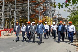 مدیران عامل فرابورس، سرمایه‌گذاری سپهر صادرات و انرژی سپهر از پتروشیمی سبلان بازدید کردند