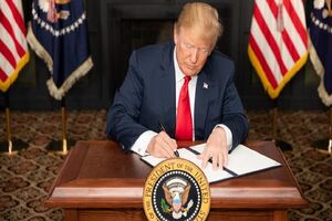 آمریکا دو فرد مرتبط با وزارت اطلاعات ایران را مورد تحریم قرار داد