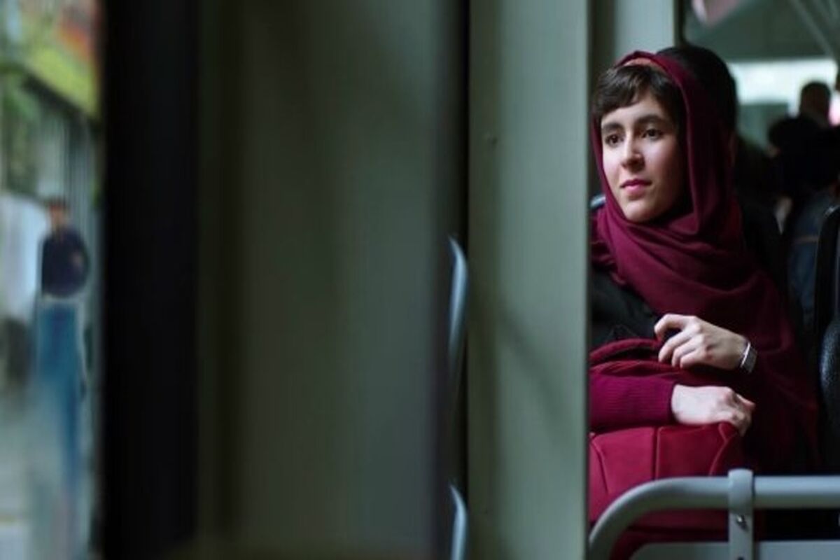 فیلم آوا