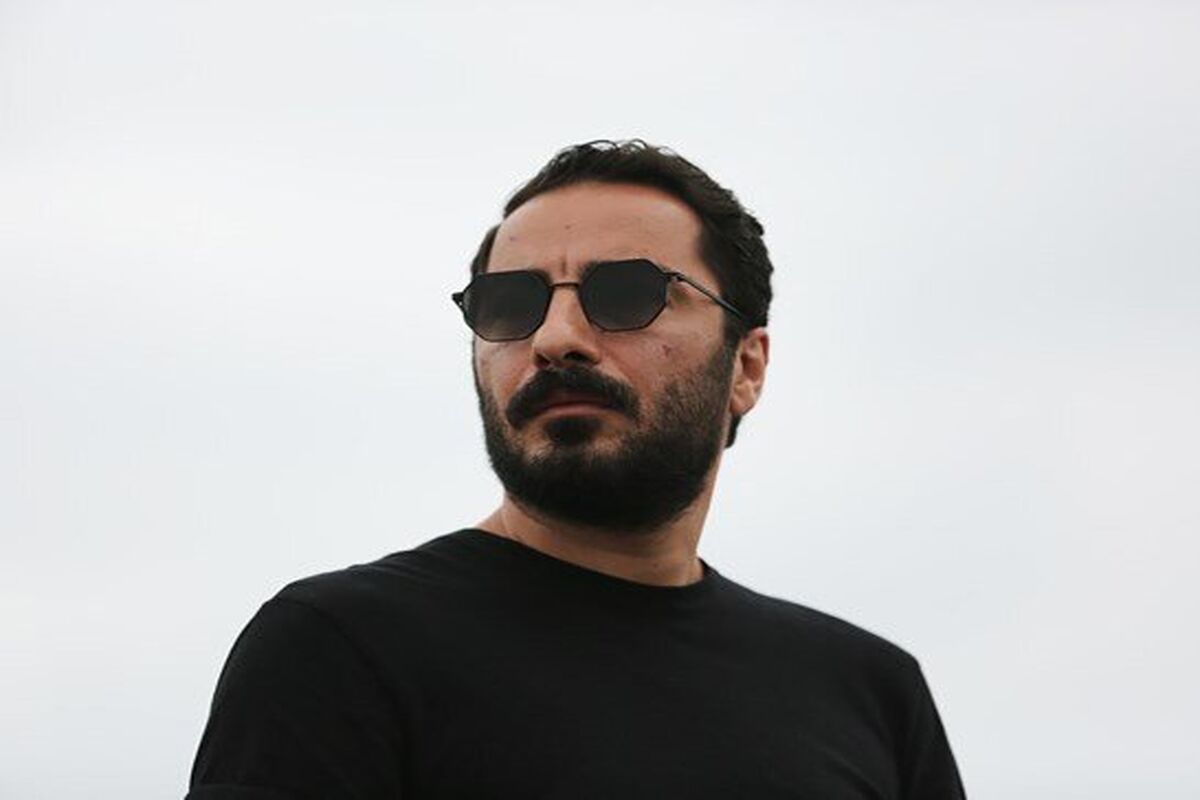 نوید محمدزاده