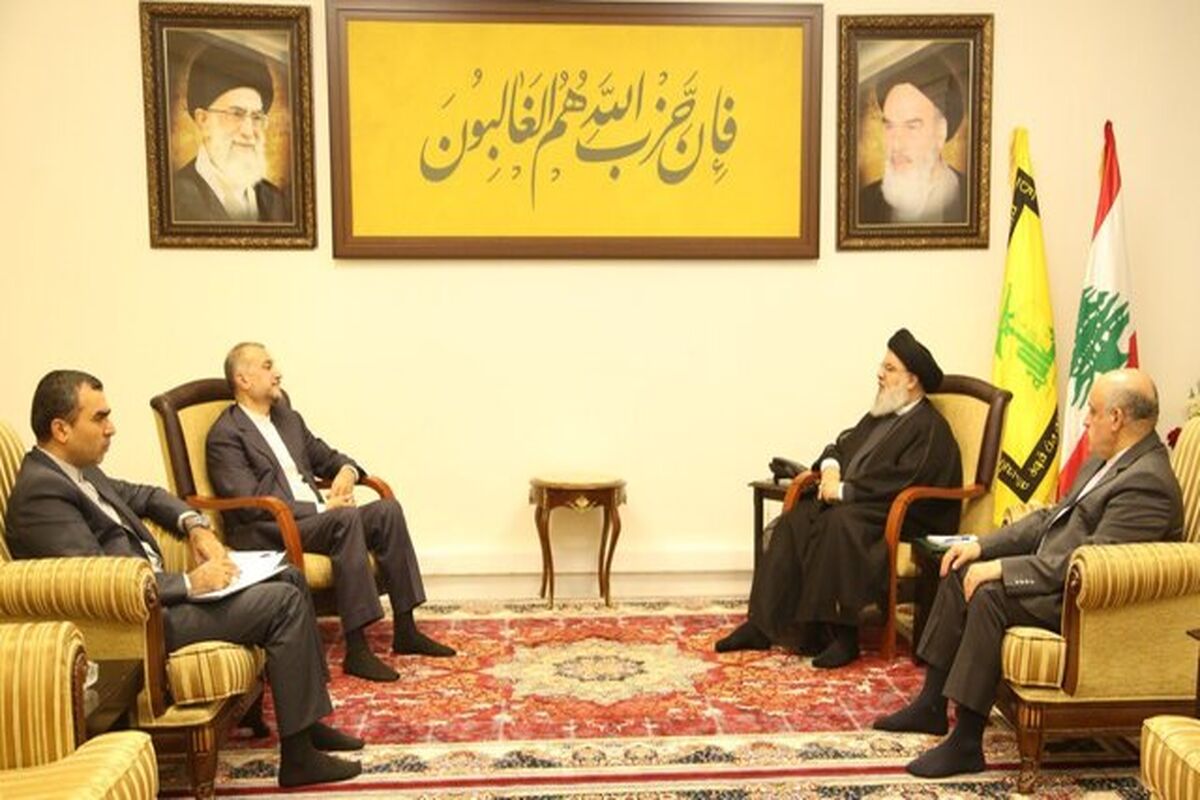 وزیر خارجه ایران در دیدار با سید حسن نصرالله