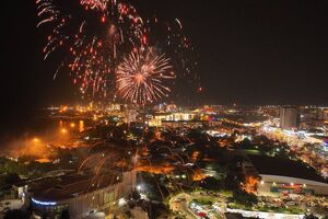 کیش آماده افتتاح فصل نخست جشنواره ۰۵؛ از آتش‌بازی تا قرعه‌کشی هفتگی