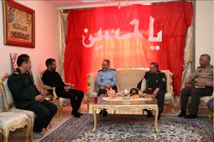 وزیر دفاع با خانواده شهید ربانی دیدار کرد