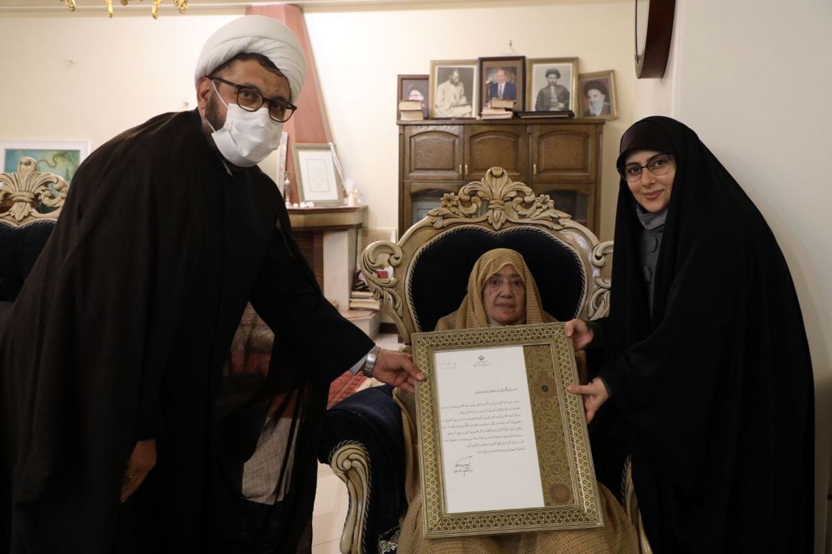 زینت السادات امامی