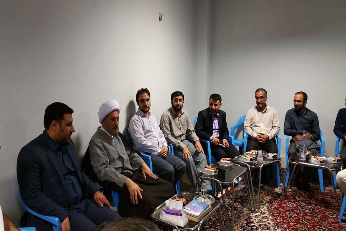  آیت الله دژکام در دیدار  مجمع جوانان انقلابی شیراز