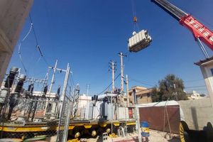 نصب ترانس جدید در شیراز برای تقویت شبکه و آماده‌سازی پیک تابستان ۱۴۰۵
