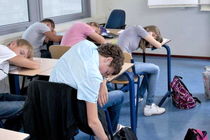 تاخیر در زمان شروع کلاس درس بر سلامت دانش‌آموزان موثر است