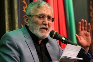 مراسم مناجات‌خوانی با نوای حاج منصور ارضی در مشهد مقدس